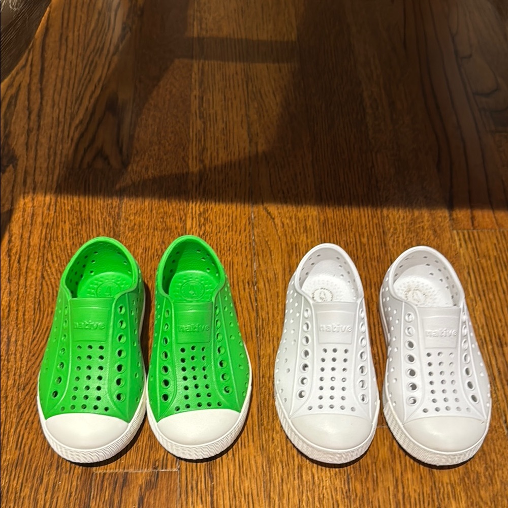 SOLD - 2 Pairs - Native Shoes
Childs 8 - Great condition. Slight wear on bottom.